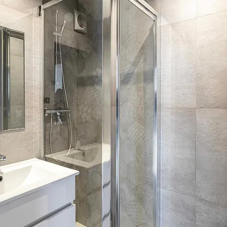 Magnificent Duplex - Rue Meynadier Center - 1br 4p Appartamento
